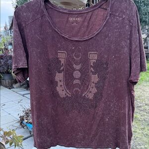 Shyanne Women's Maroon Graphic Tee